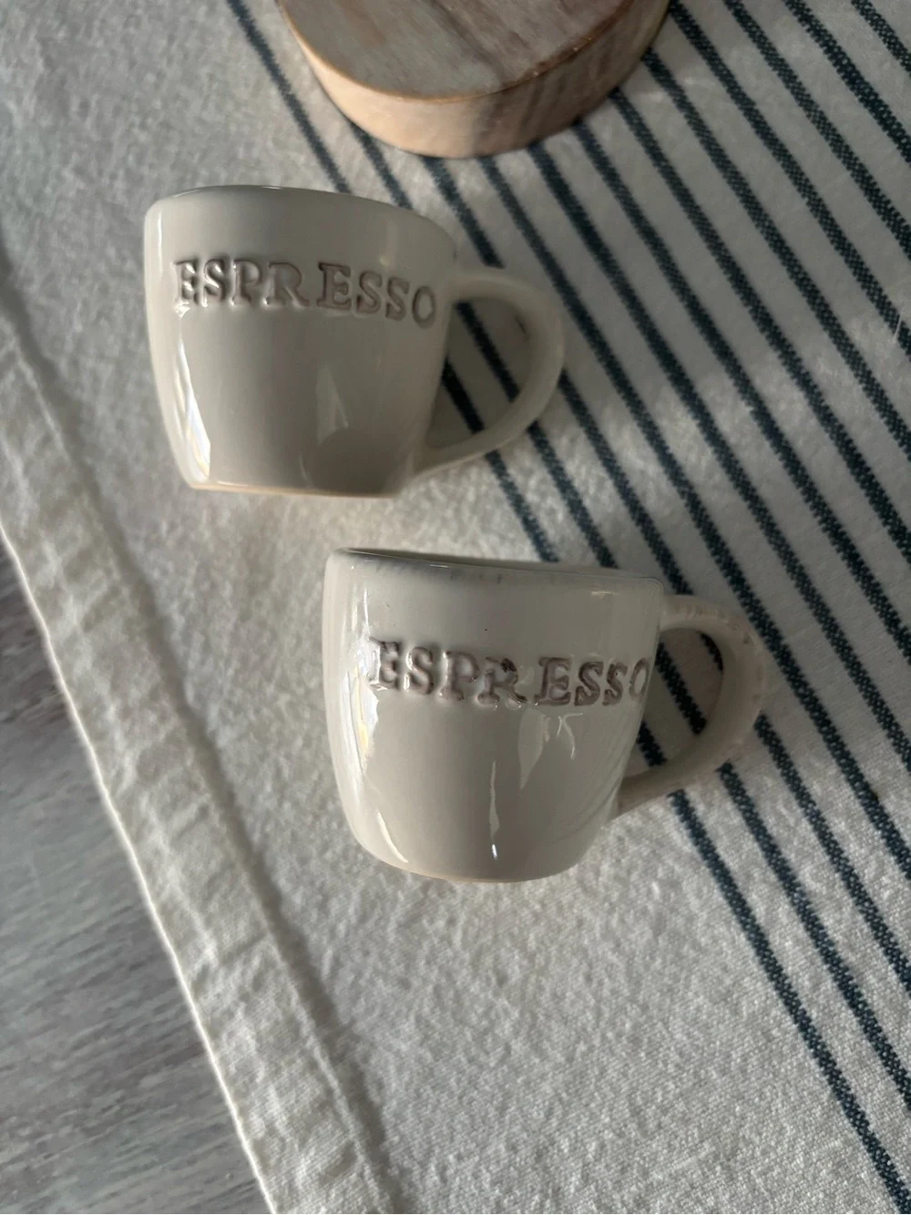 🍃🦋 Pottery Barn Cream Espresso Mugs - Set of 2
